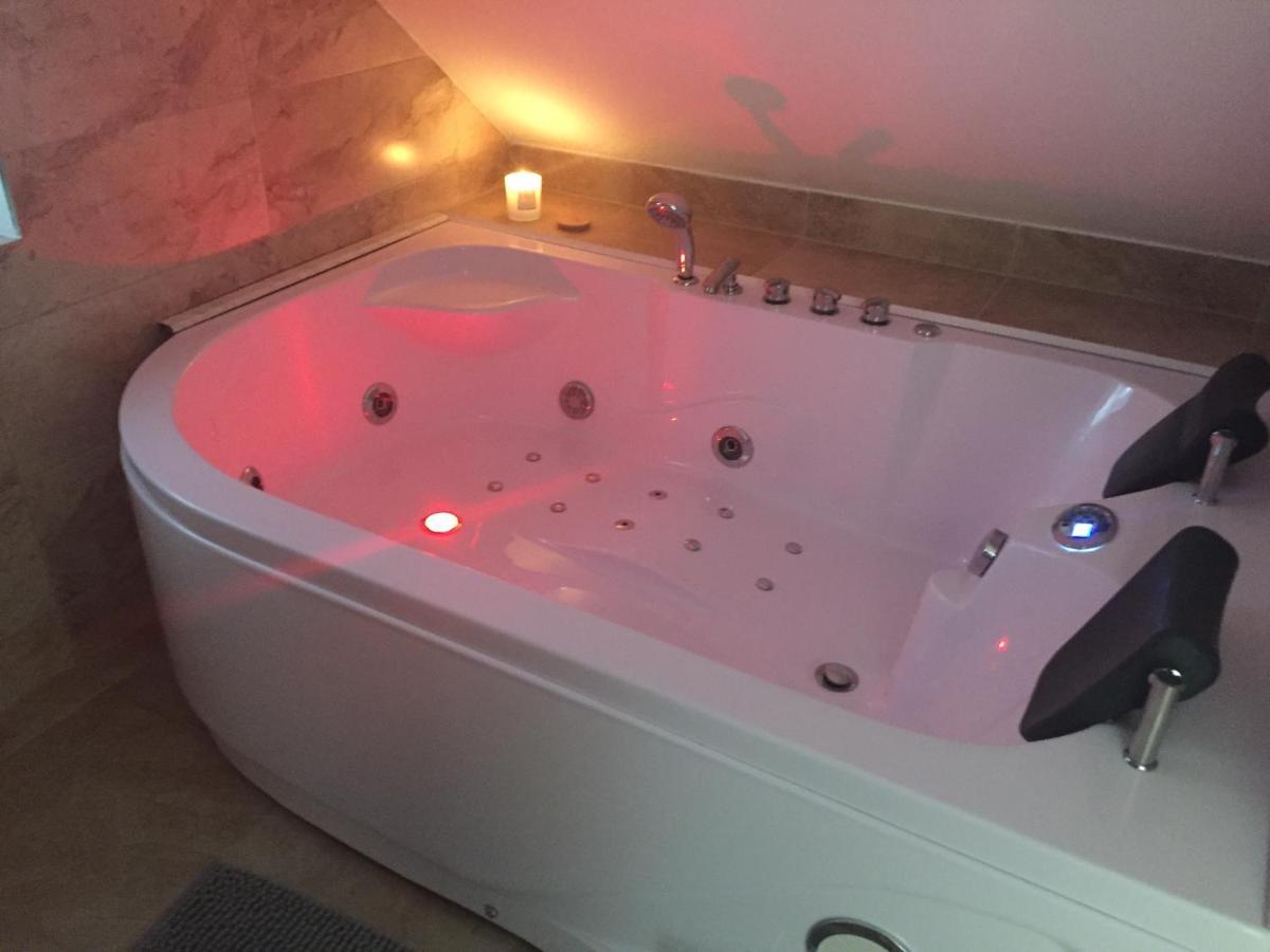 Wellness Apartman Beavital Dolany  Dış mekan fotoğraf